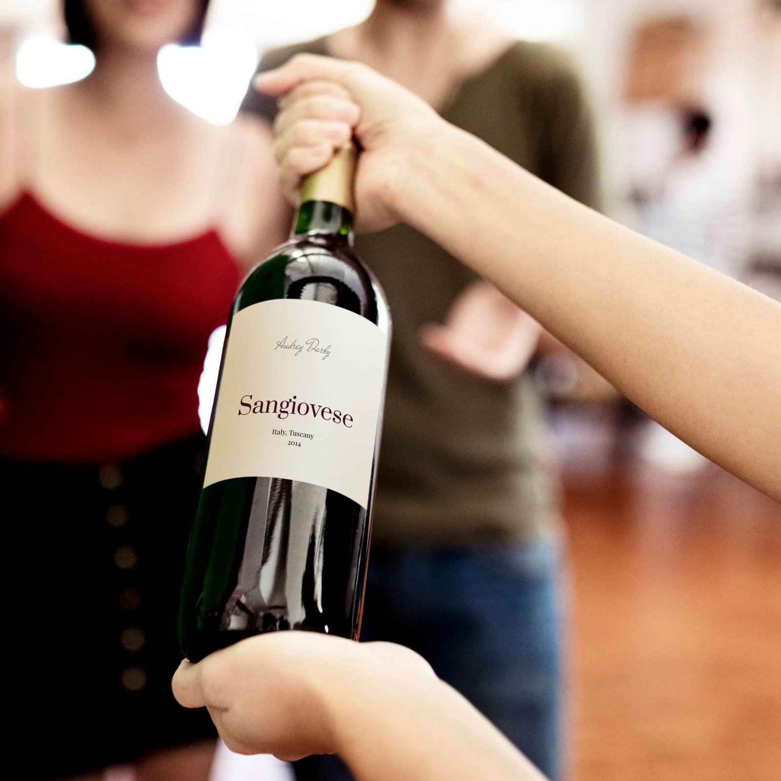 Red wine bottle label mockup